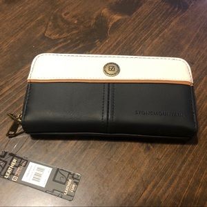 Stone Mountain Leather Wallet